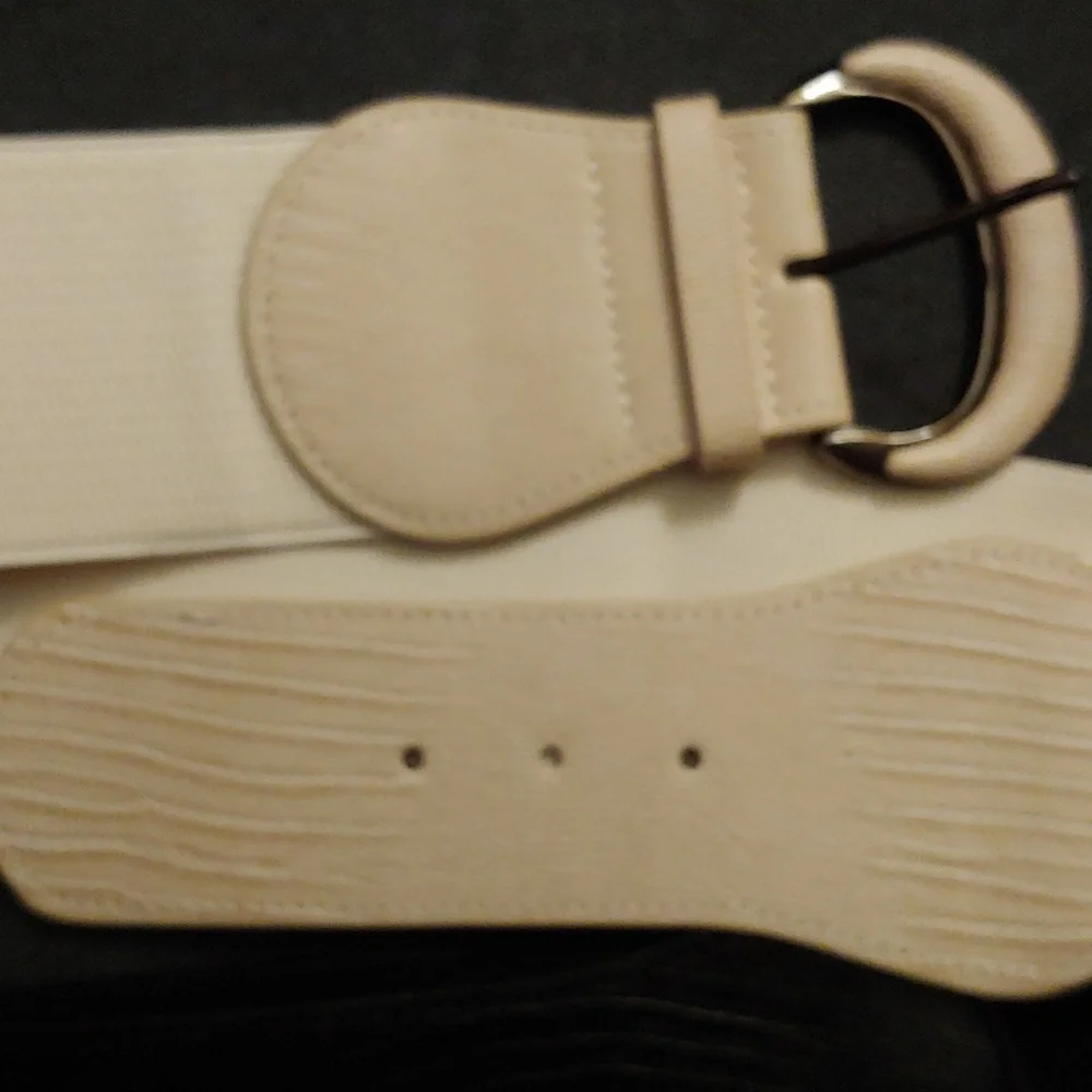 Elegant Black and Cream Women's‎ Belt Set
